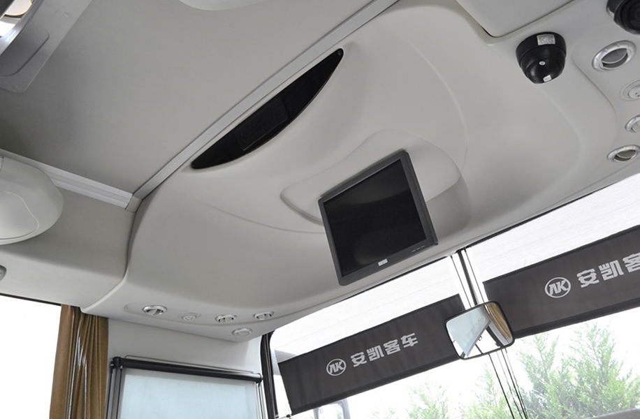 旅游車頂內飾